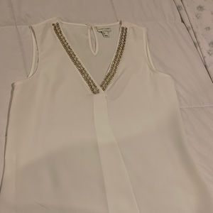 Sleeve less top pearl and diamond emblished